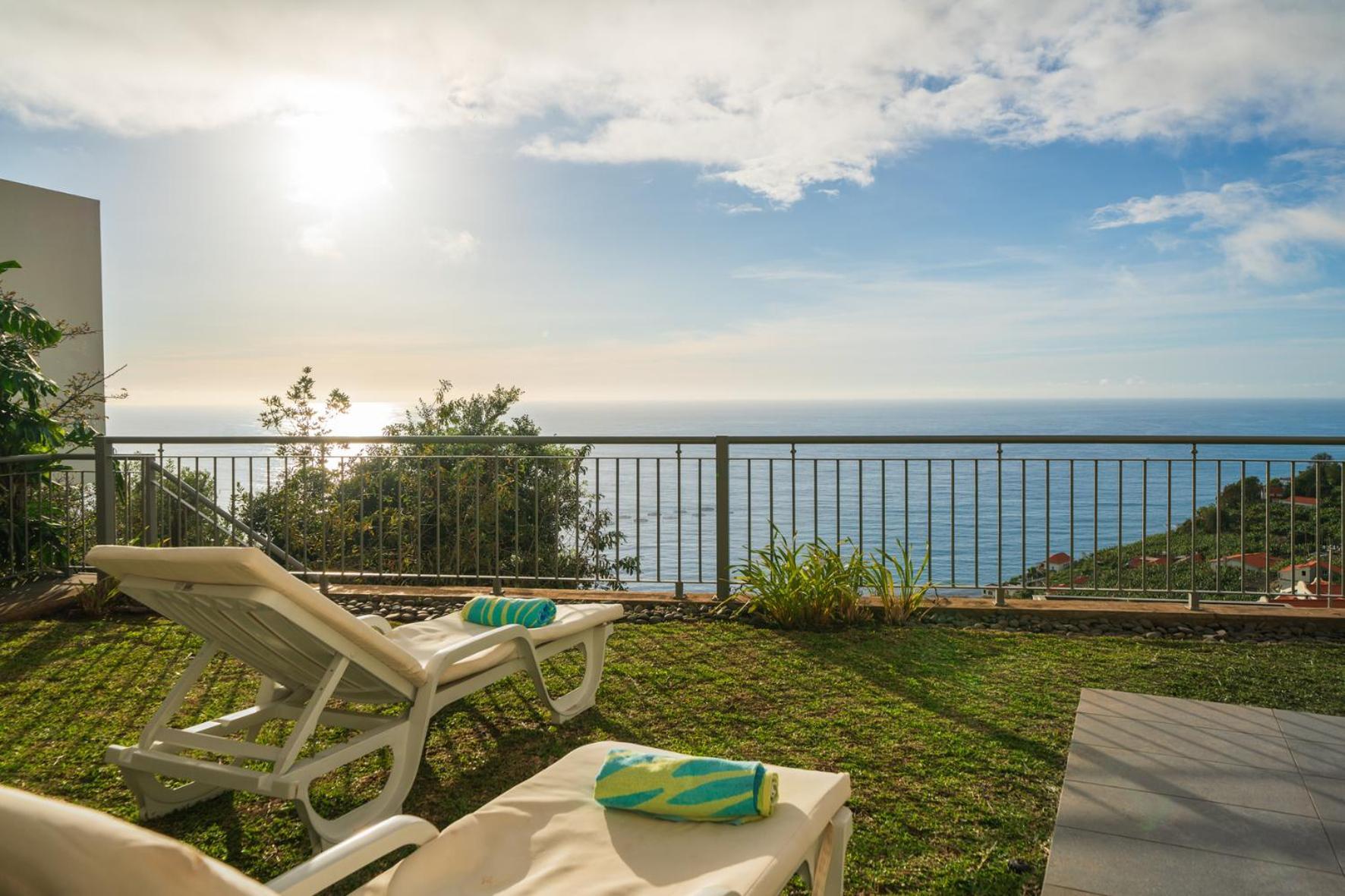 Ourmadeira - Casa Amaro Sol, Tranquil Villa Calheta  Exterior photo